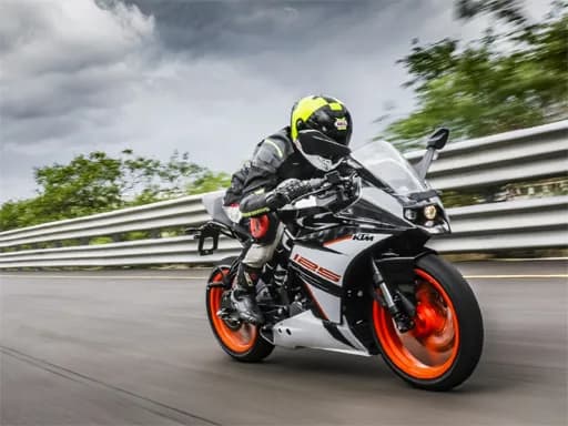 RC 125 Aksiyon Bulmacası